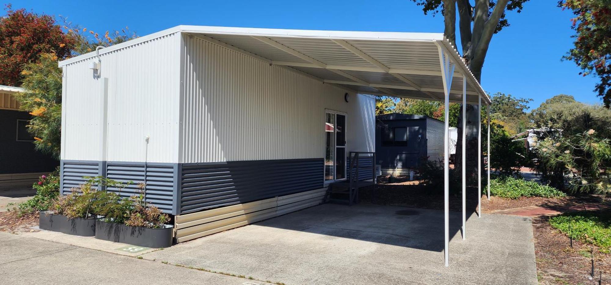 Banksia Tourist Park Hotel Perth Exterior photo