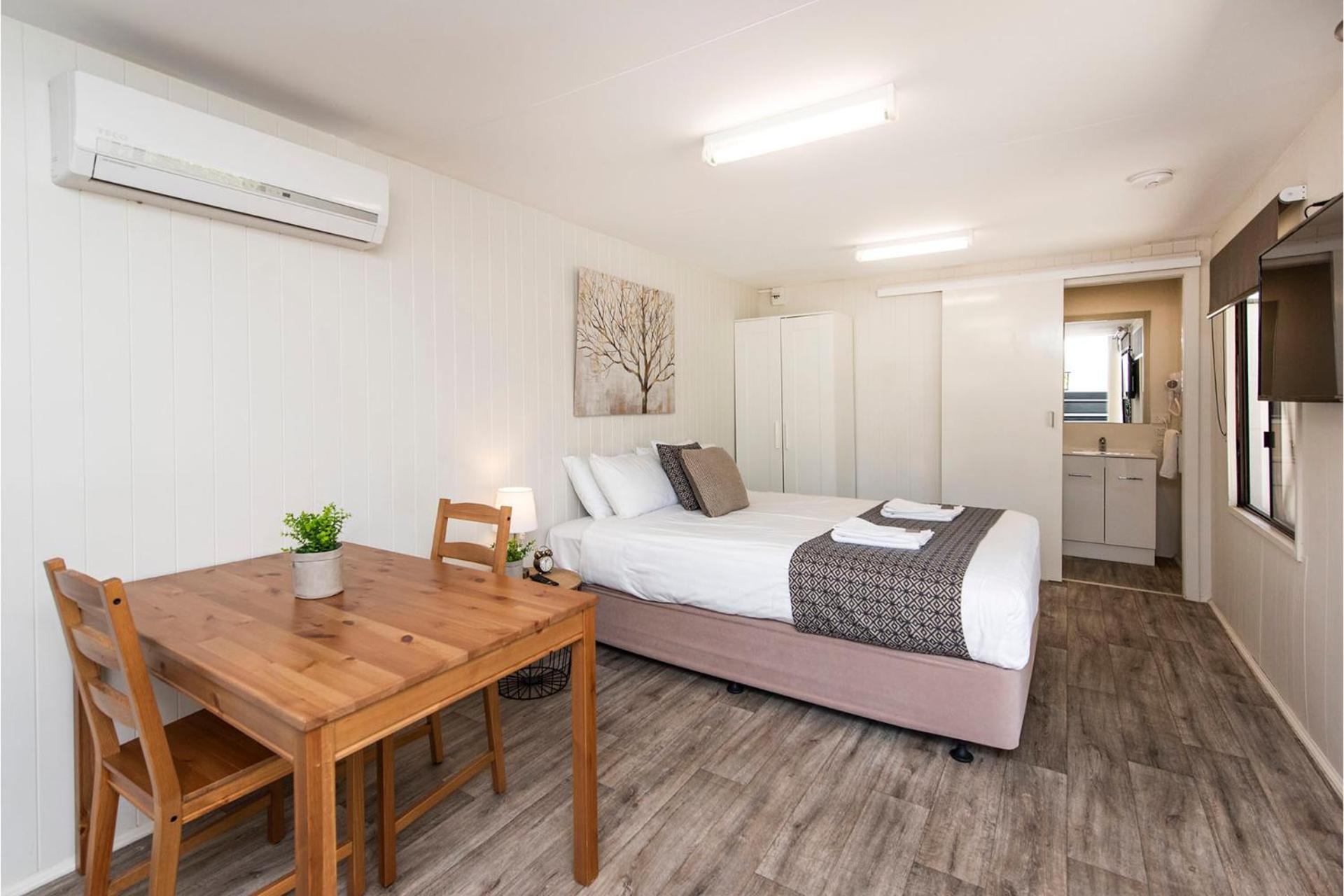 Banksia Tourist Park Hotel Perth Exterior photo