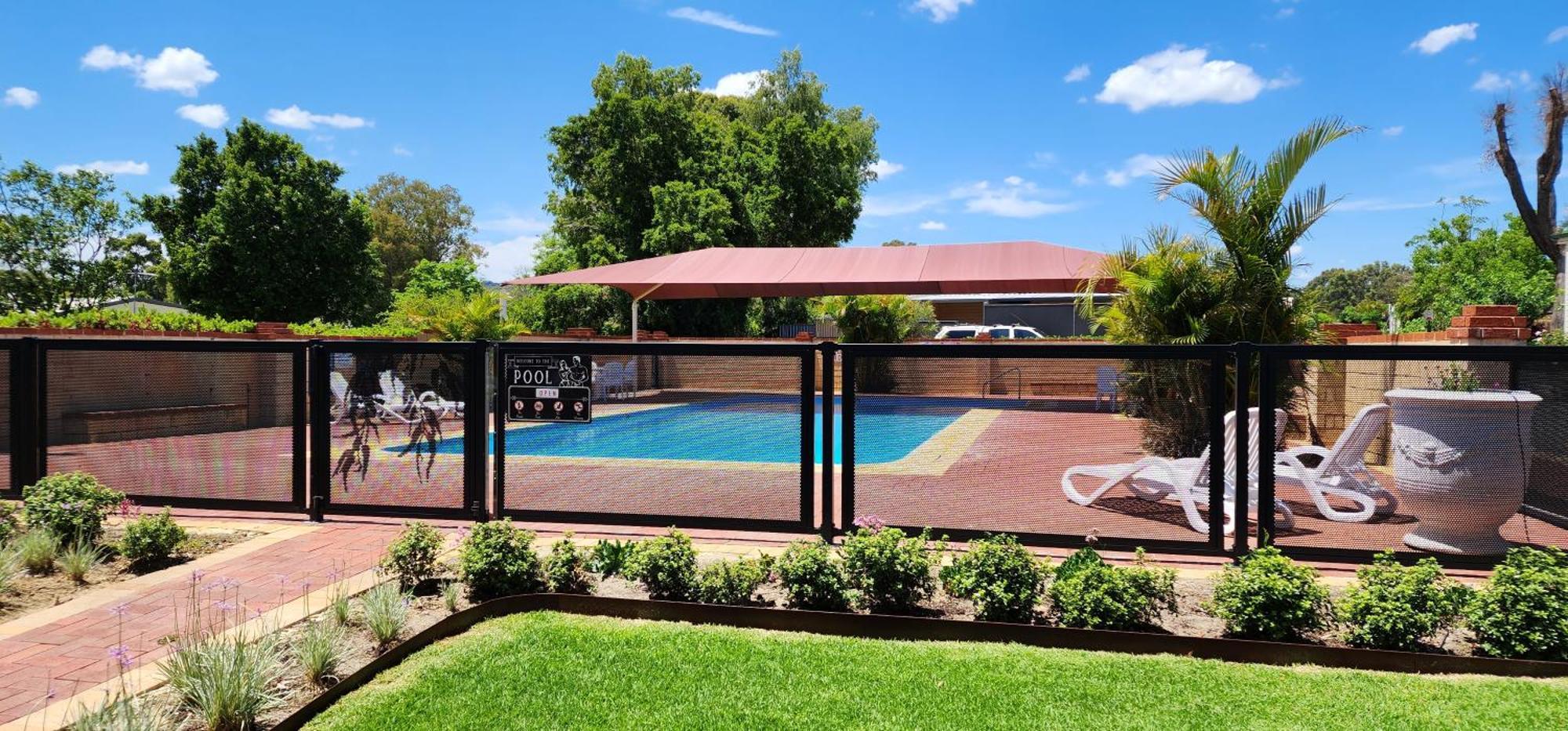 Banksia Tourist Park Hotel Perth Exterior photo